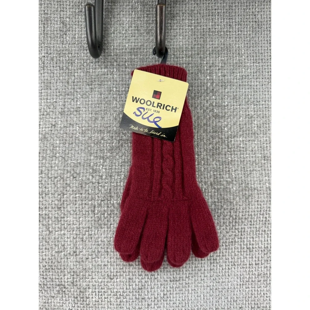 Woolrich Women's Burgundy Cable Knit‎ Lambswool Angora Blend Gloves NWT